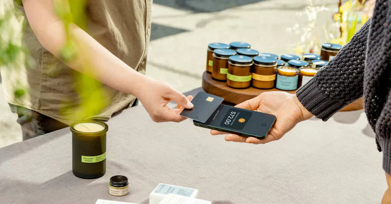 Tap to pay with Shopify POS - ¡Permite que tus clientes te paguen solo usando tu teléfono!
